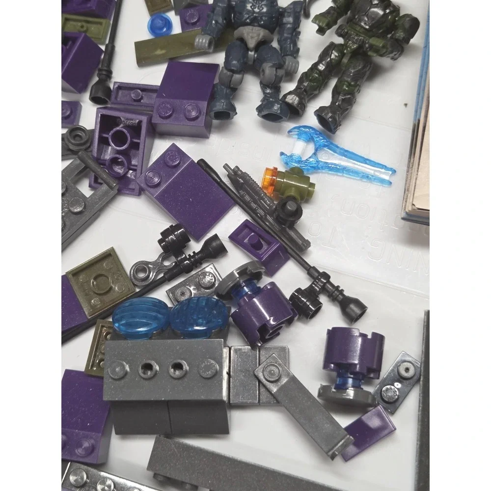 HALO Wars Mega Bloks UNSC Gausshog Vs Covenant Locust / Gremlin 96823 96818